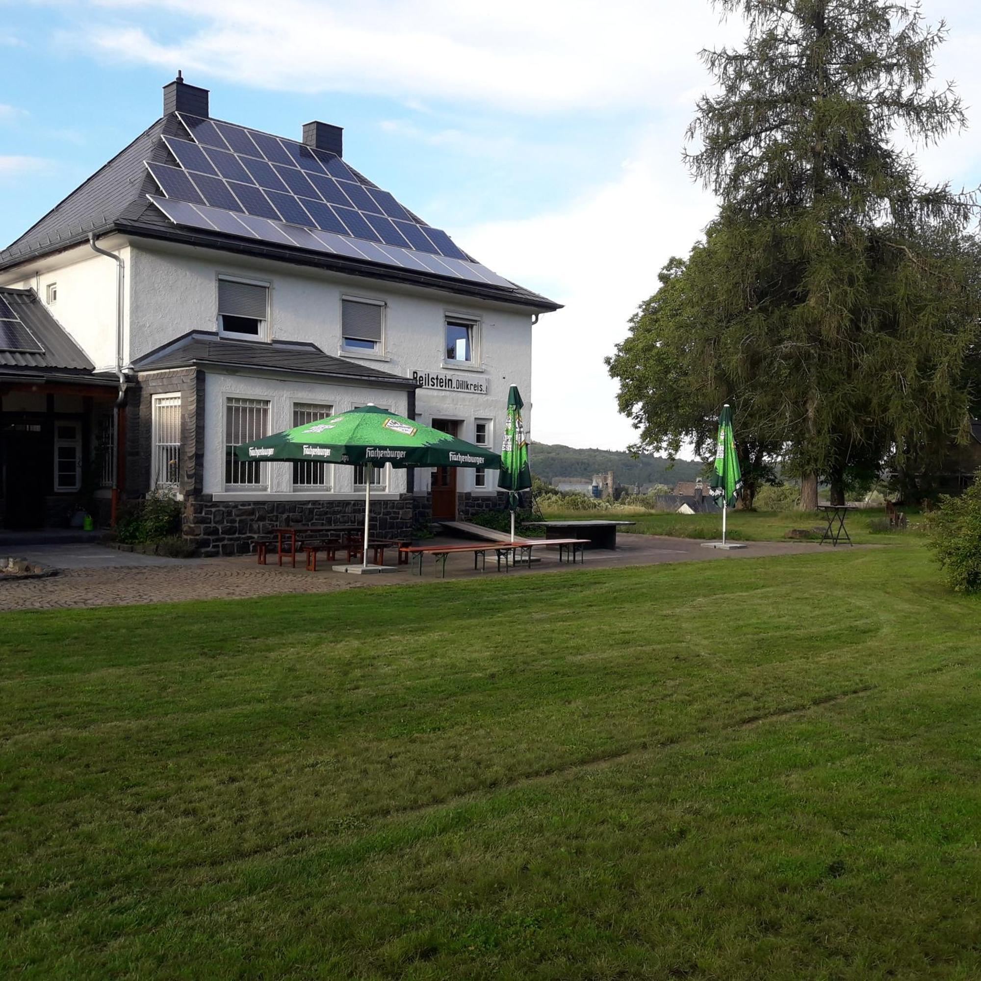 Kleines Bahnhofshotel Greifenstein Exterior foto